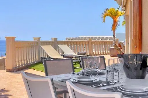 Magnifica Villa Happy Holidays Con Piscina En Los Gigantes Puerto de Santiago  Spain