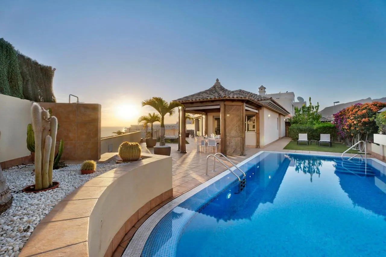 Magnifica Villa Happy Holidays Con Piscina En Los Gigantes Puerto de Santiago
