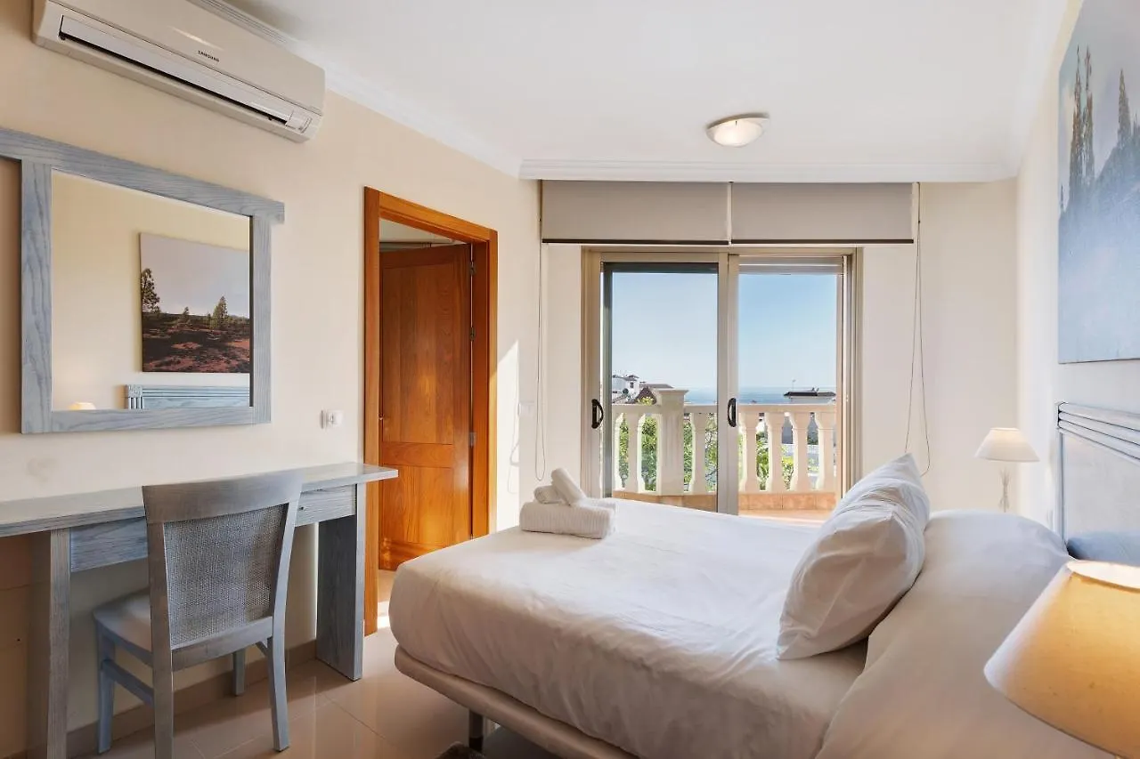 Magnifica Villa Happy Holidays Con Piscina En Los Gigantes Puerto de Santiago  Spain