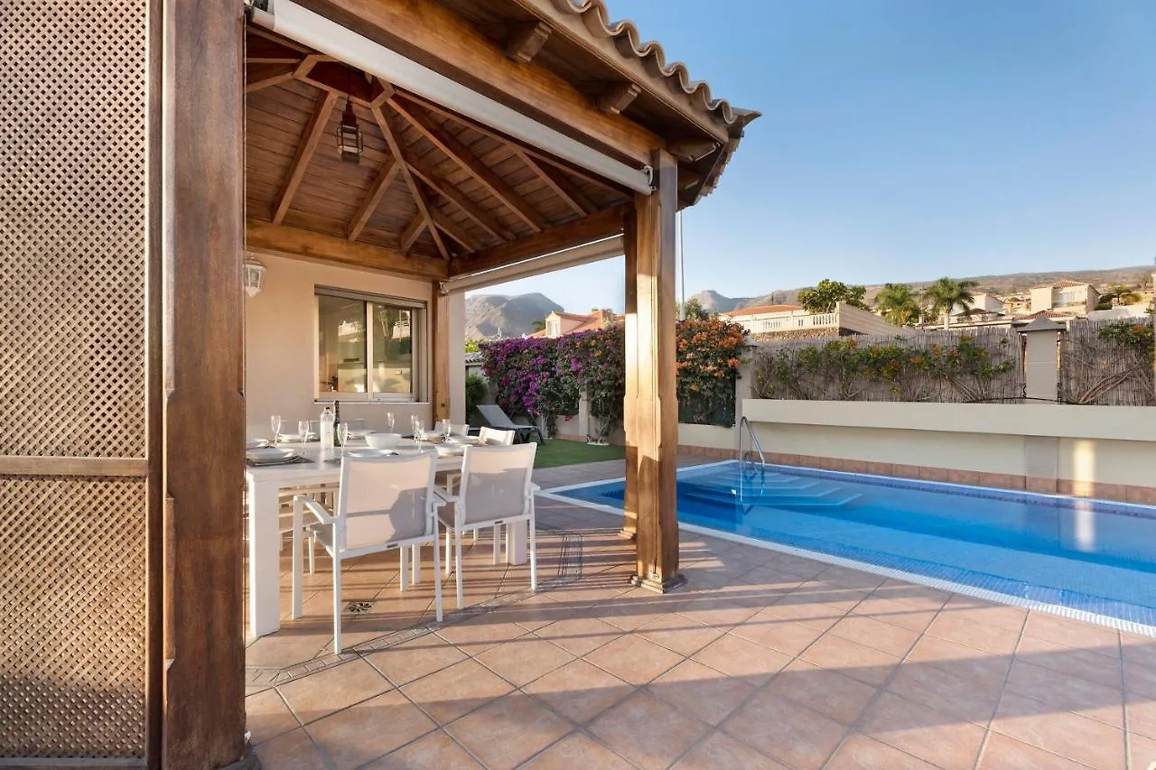 Magnifica Villa Happy Holidays Con Piscina En Los Gigantes Puerto de Santiago